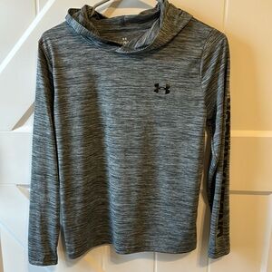 Under armour t shirt hoodie. Size L.